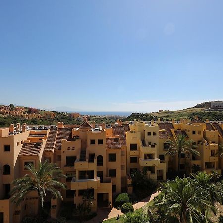 Duquesa Village Apartment - 2 Bed/2 Bath Apartment With Panoramic Sea Views มานิลบา ภายนอก รูปภาพ